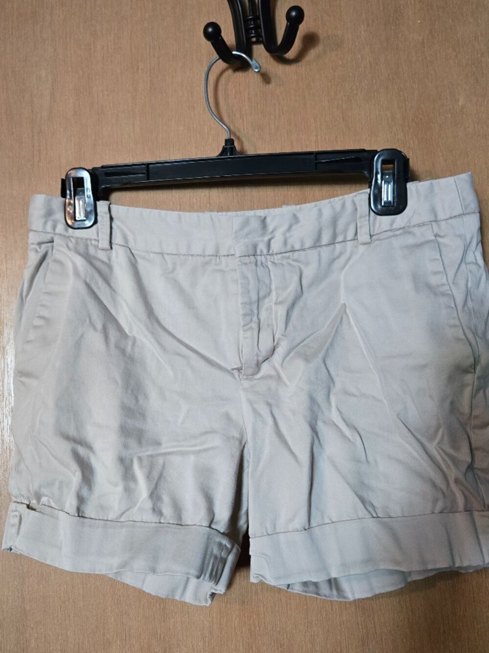 Zara Basic Beige Khaki Cuffed Shorts Size M Medium